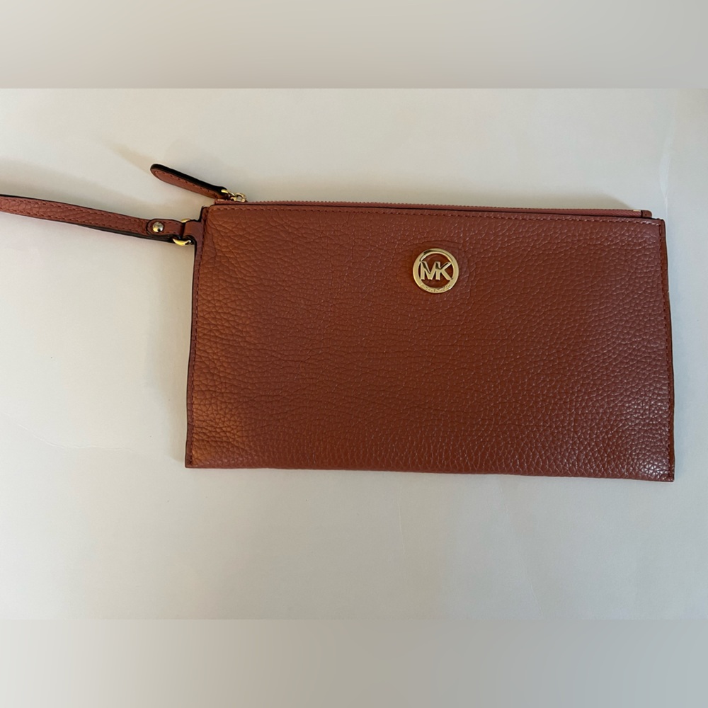 Michael Kors Dusky Pink Leather Wristlet